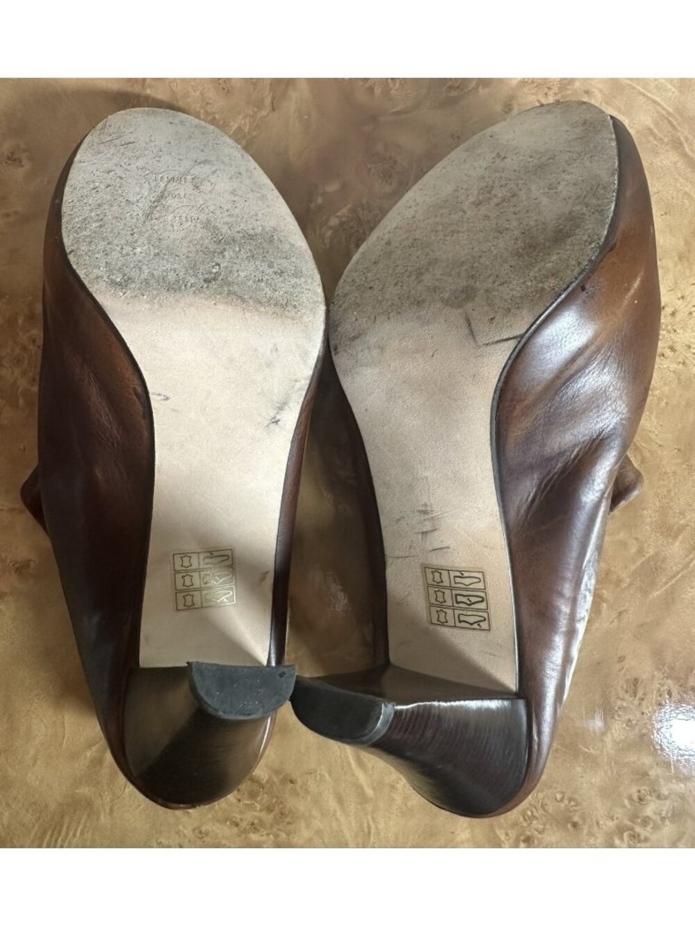 Stuart Weitzman Distressed Brown Leather Peep Toe Mules Size 41 Y2K High Heel - Picture 9 of 9